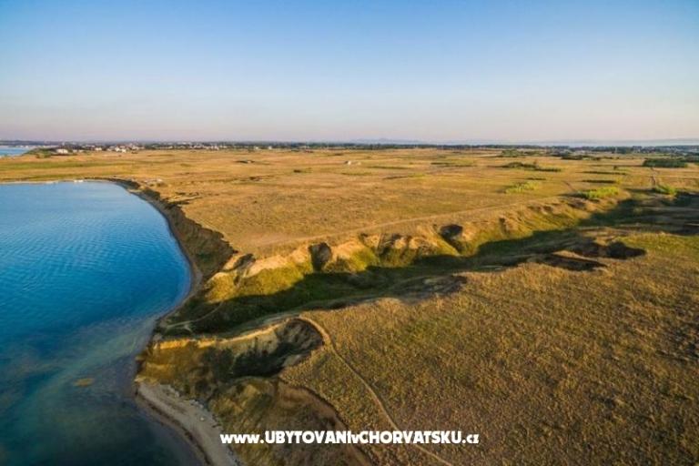 Family friendly Apt with a pool  – foto 11