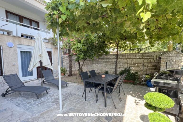 Flowers Appartements Pula – foto 4