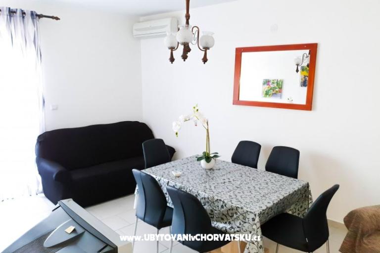 Apartmani Uranus – foto 11