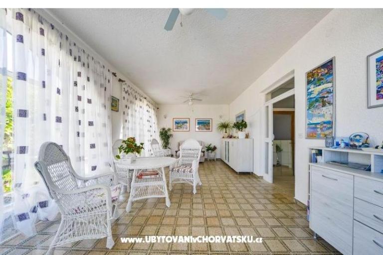 Appartements Anny avec piscine – foto 19