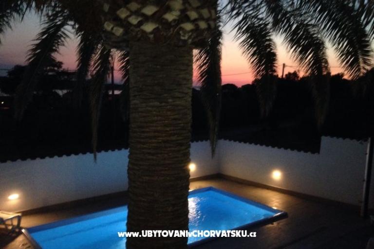 Appartements Anny avec piscine – foto 37