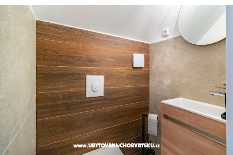 Riverside house pool jacuzi sauna – foto 22