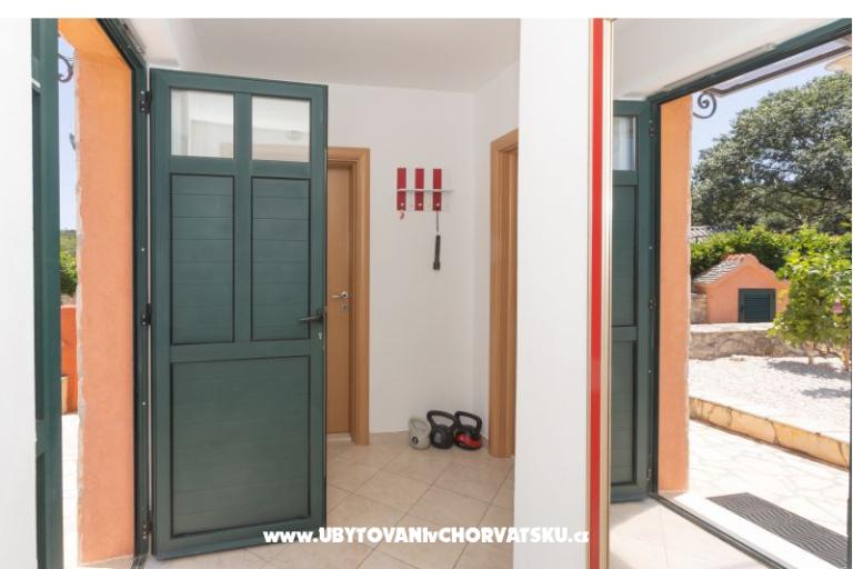 Kamene kuće Nikola – foto 17