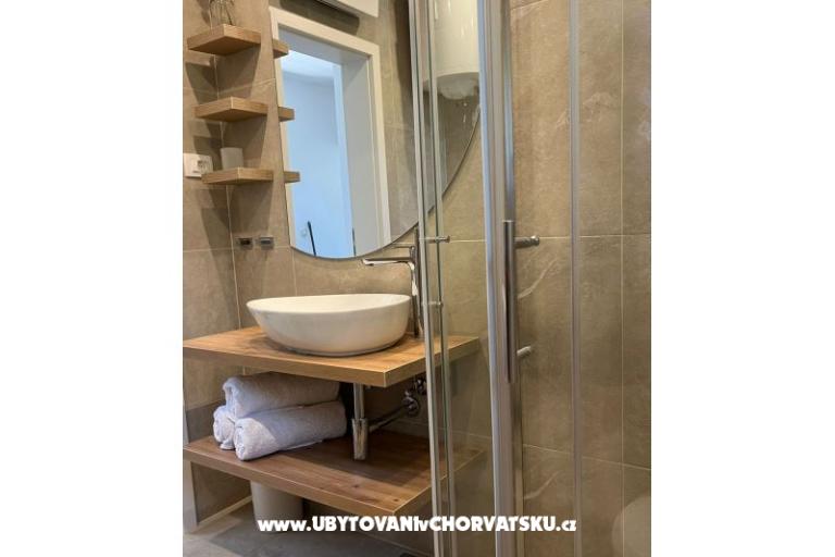 Kamene kuće Nikola – foto 18