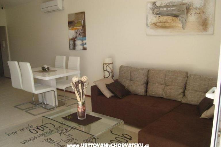 NEW AND MODERN WITH GARAGE PLACE – foto 3