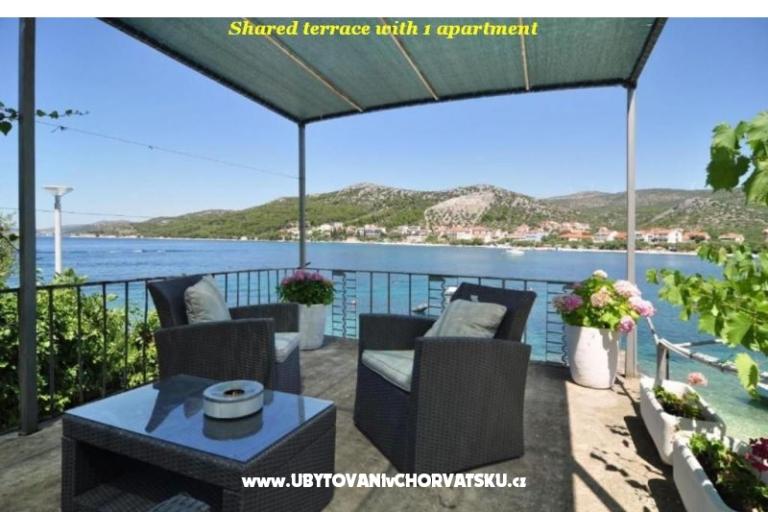 Appartement Zoranka sur la plage – foto 9