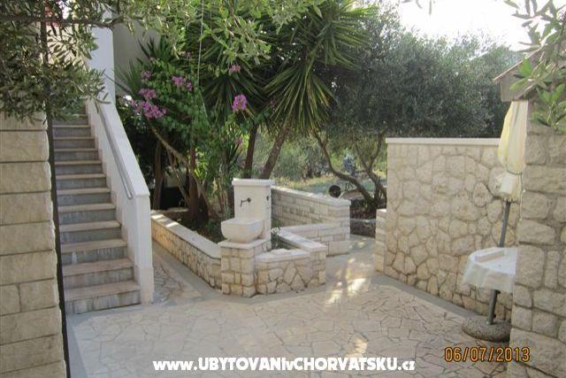 Appartements Katić Slatine – foto 17