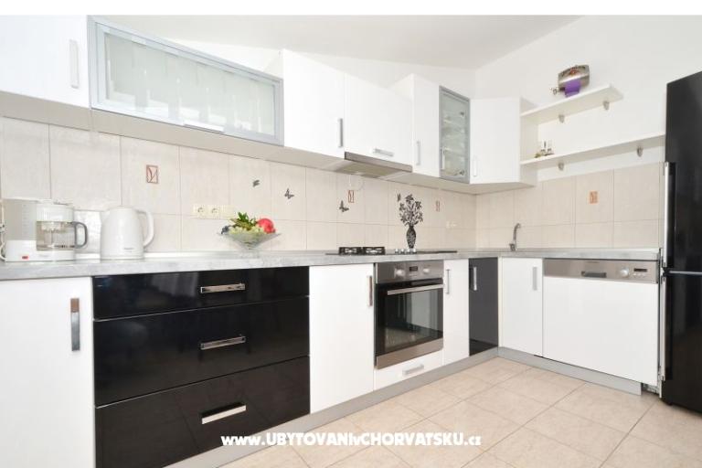 Kraljica Apt – foto 5