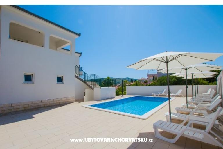 Appartements Milović 30 m od more – foto 3