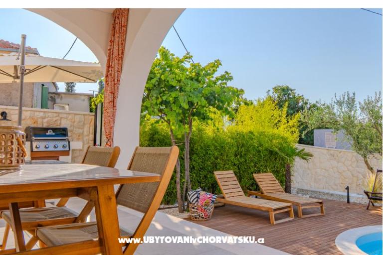 The Three Flowers Pool Maison – foto 13