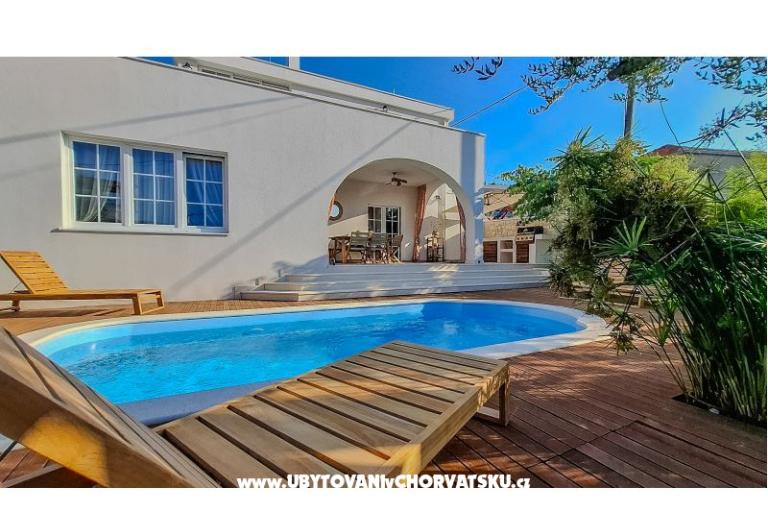 The Three Flowers Pool Maison – foto 18