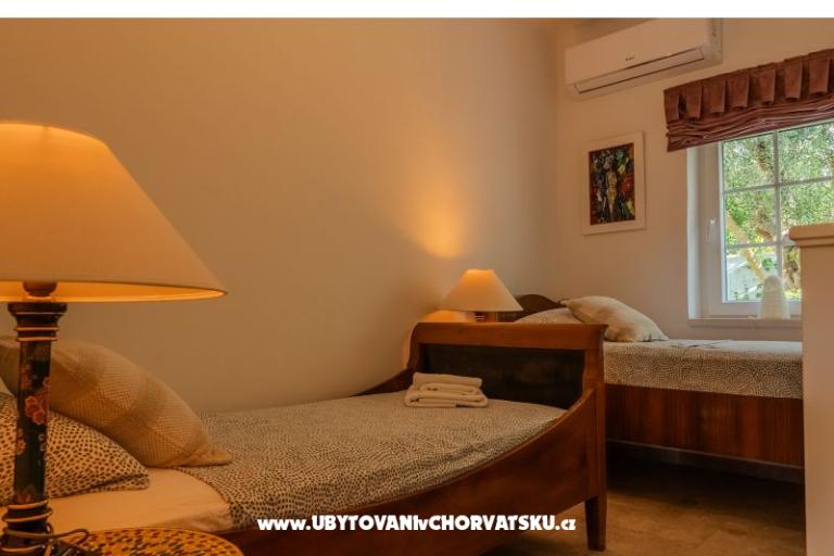 The Three Flowers Pool Maison – foto 37