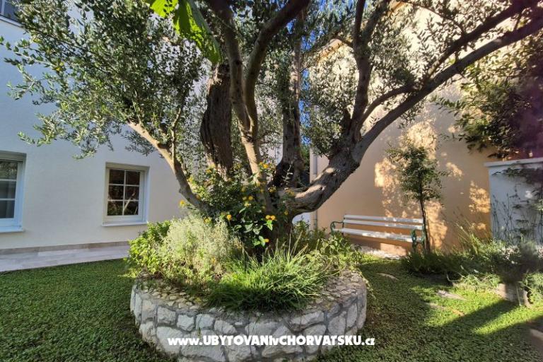 The Three Flowers Pool Maison – foto 63