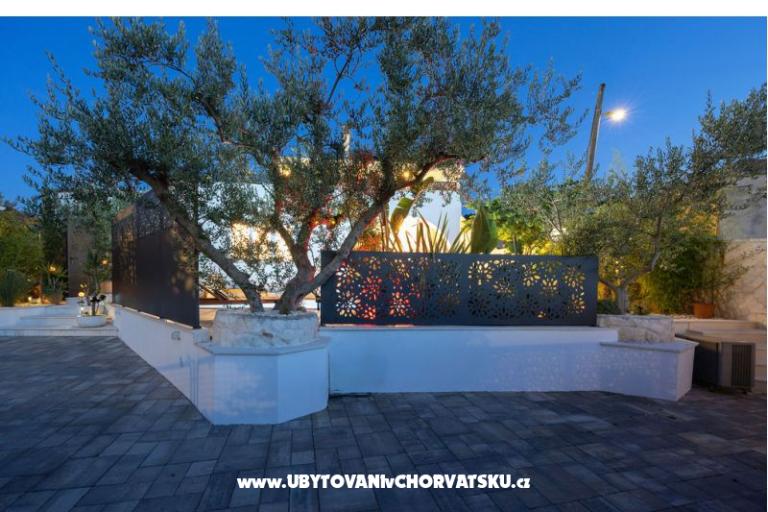 The Three Flowers Pool Maison – foto 72