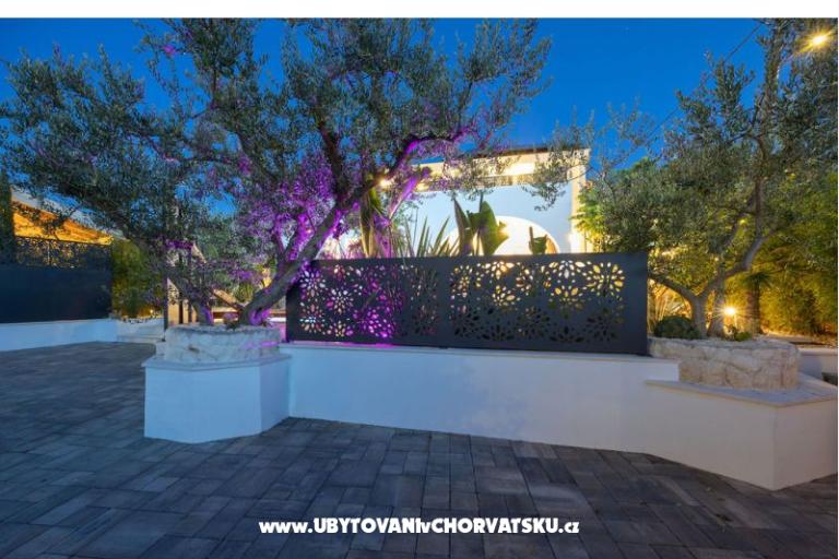 The Three Flowers Pool Maison – foto 73