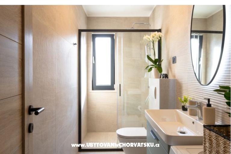 Maison s pogledom na more Antivo – foto 15