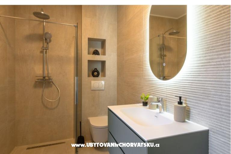 Maison s pogledom na more Antivo – foto 19