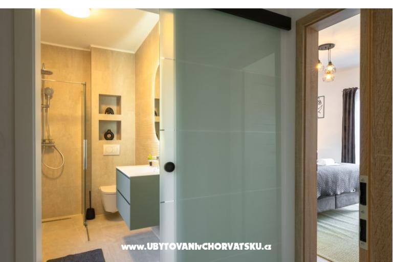Maison s pogledom na more Antivo – foto 21