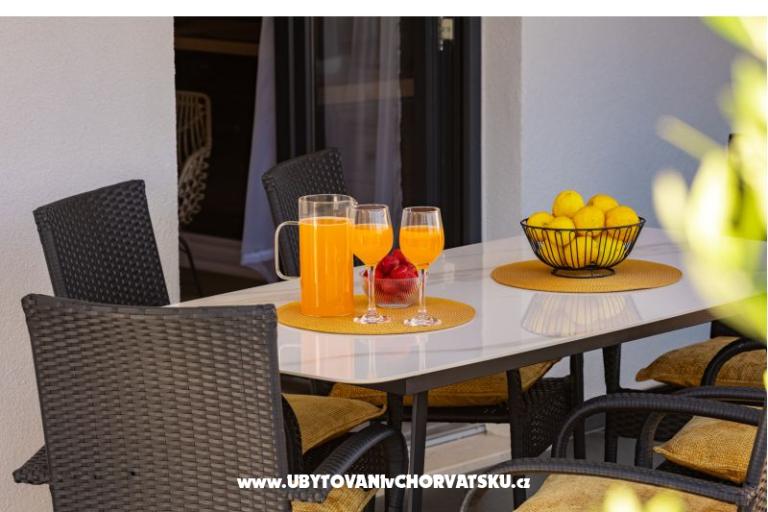 Maison s pogledom na more Antivo – foto 42