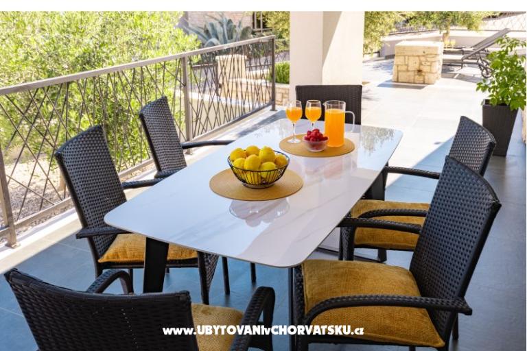 Maison s pogledom na more Antivo – foto 45