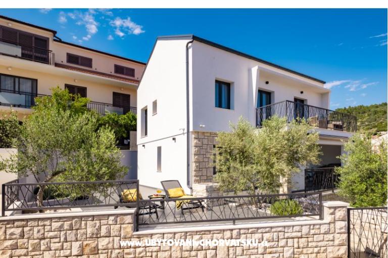 Maison s pogledom na more Antivo – foto 59