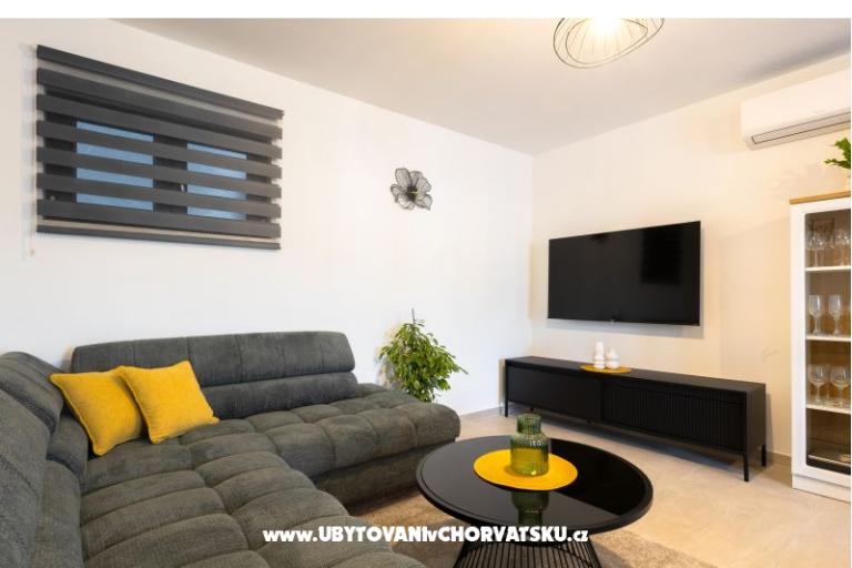 Maison s pogledom na more Antivo – foto 9