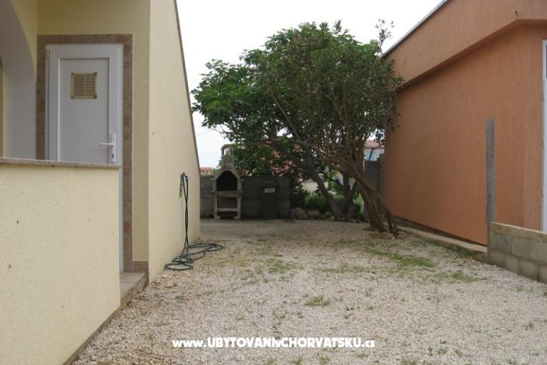 Appartements otok Vir – foto 6