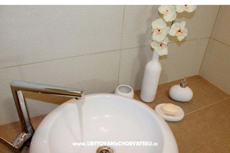 Appartements Juricev 100m to the beach – foto 9