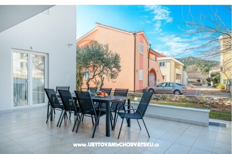 Beach Villa avec piscine Tribunj – foto 16