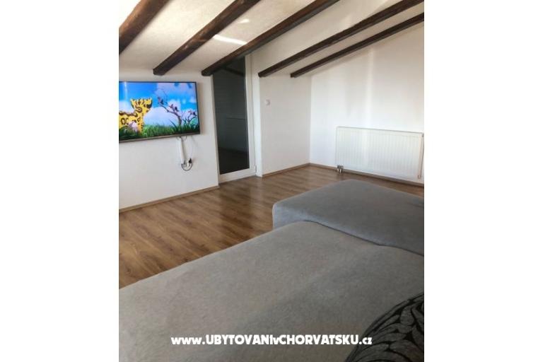 Penthouse with pool Ruža – foto 8