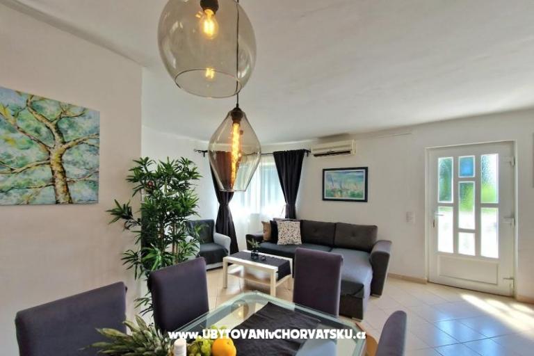 Appartements Tena,  prvi red do mora – foto 30