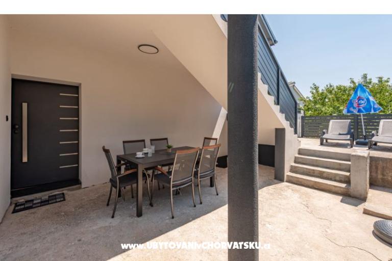 Appartement Luxe Holiday Home – foto 15